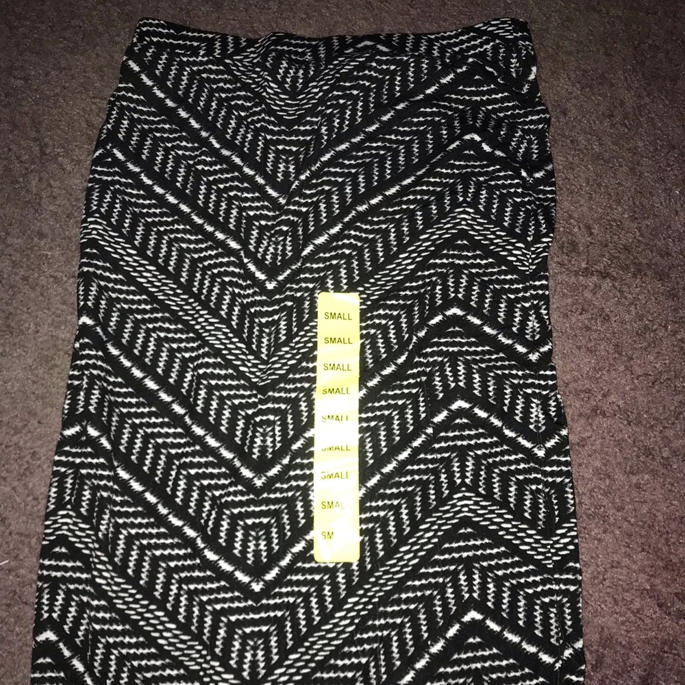 Matty M black and white skirt
